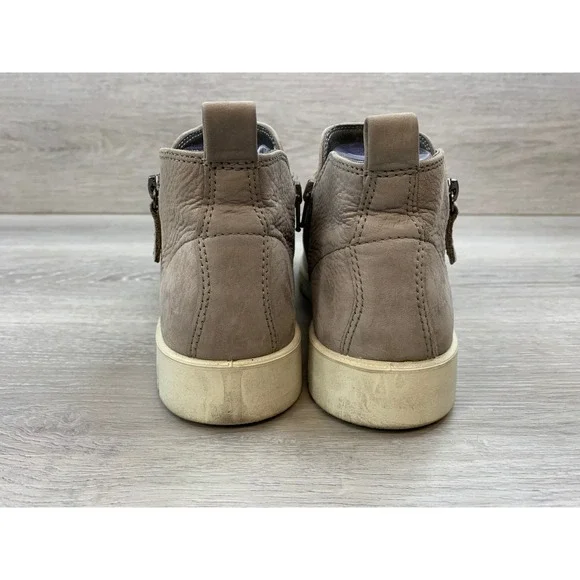 ECCO Soft 7 Tred Women's Sneakers Taupe Nubuck Leather 8 Zip Ankle Boots - Picture 4 of 10